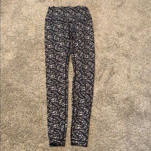 Lululemon yoga pants